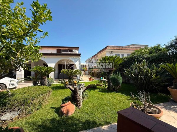 casa indipendente in vendita a Giugliano in Campania in zona Massariola / Amodio