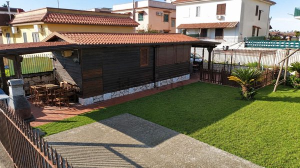 terreno agricolo in vendita a Giugliano in Campania in zona Massariola / Amodio
