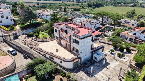 casa indipendente in vendita a Giugliano in Campania