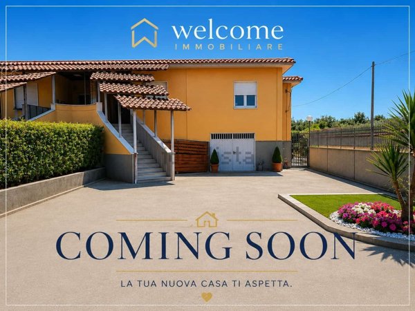 casa indipendente in vendita a Giugliano in Campania in zona Varcaturo