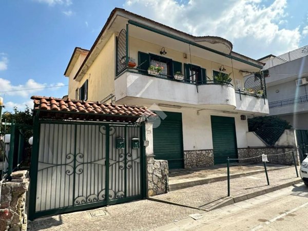 appartamento in vendita a Giugliano in Campania