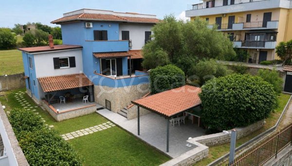 casa indipendente in vendita a Giugliano in Campania in zona Massariola / Amodio