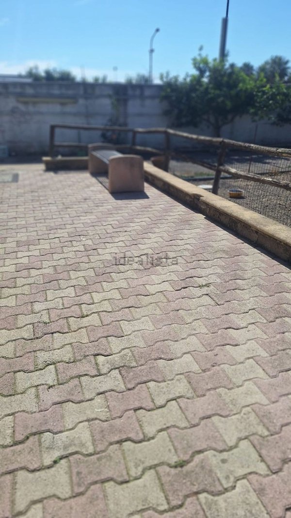 terreno in vendita a Giugliano in Campania in zona Varcaturo