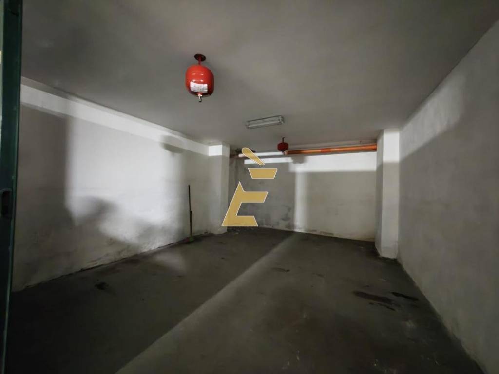box auto in vendita a Giugliano in Campania in zona Varcaturo