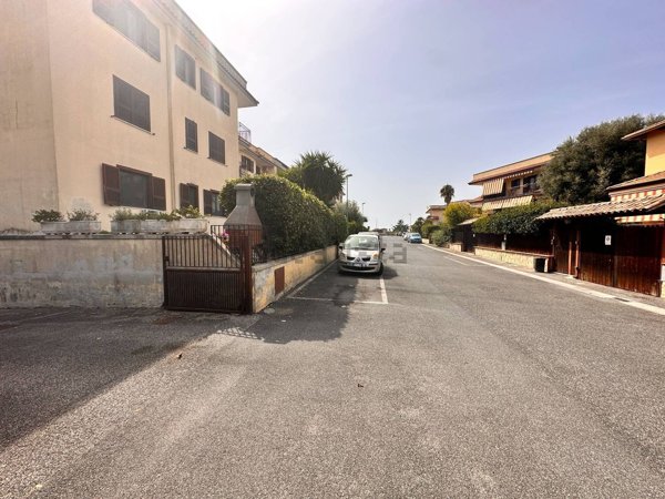 box auto in vendita a Giugliano in Campania