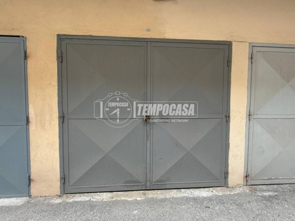 box auto in vendita a Giugliano in Campania