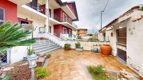 casa indipendente in vendita a Giugliano in Campania