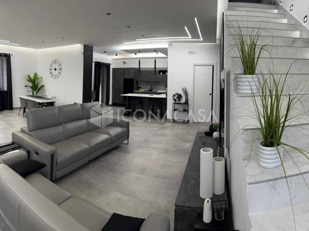 casa indipendente in vendita a Giugliano in Campania