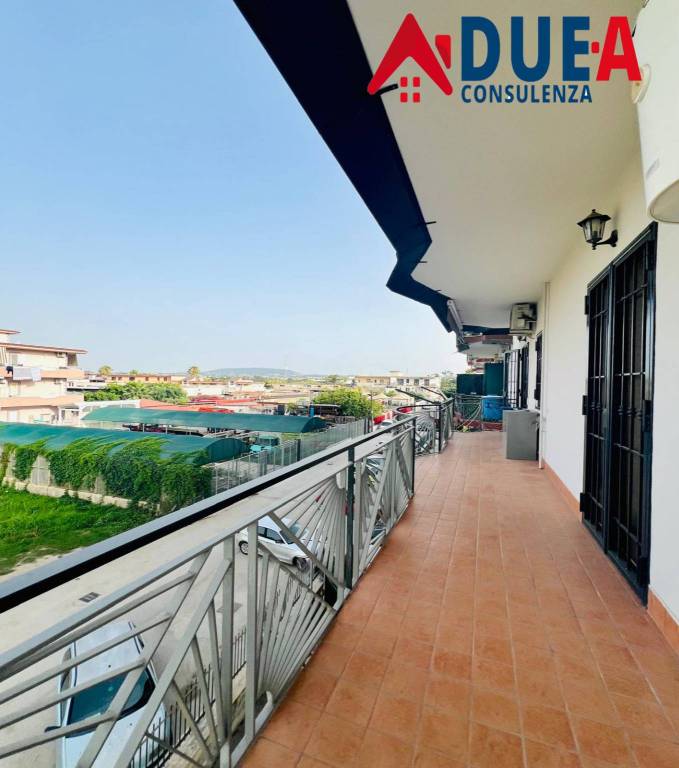 appartamento in vendita a Giugliano in Campania in zona Varcaturo