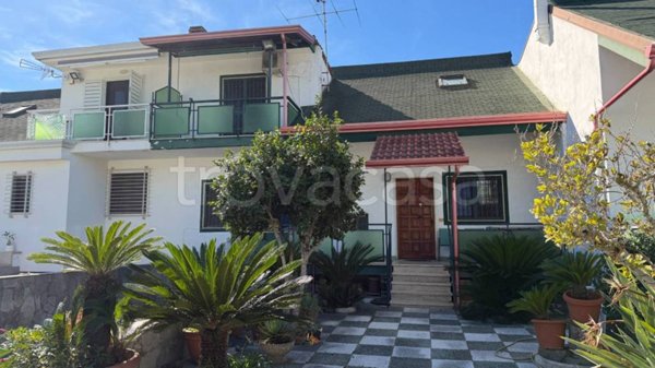 casa indipendente in vendita a Giugliano in Campania