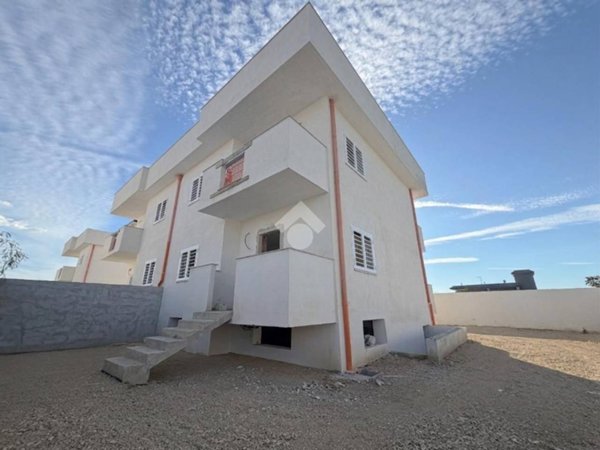 casa indipendente in vendita a Giugliano in Campania in zona Varcaturo