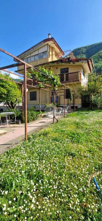 casa indipendente in vendita a Gragnano