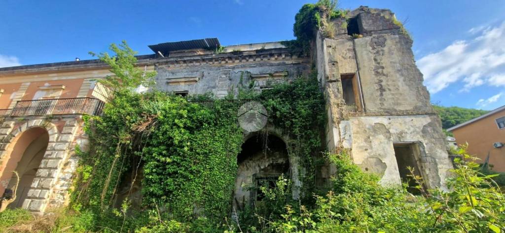 casa indipendente in vendita a Gragnano