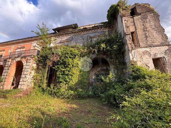 casa indipendente in vendita a Gragnano