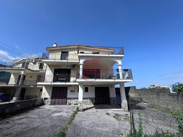 casa indipendente in vendita a Gragnano