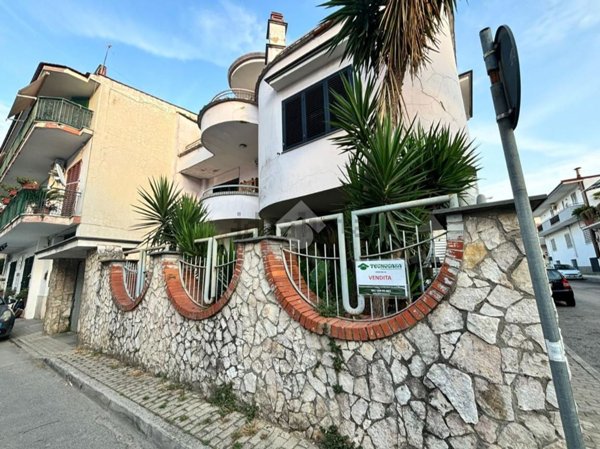 casa indipendente in vendita a Grumo Nevano