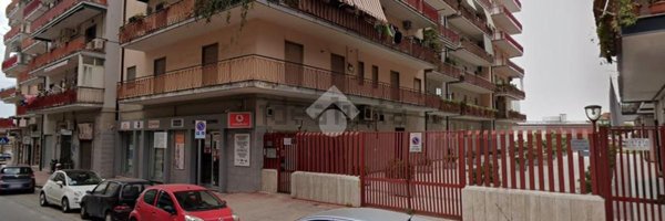 locale commerciale in vendita a Grumo Nevano