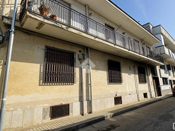 intera palazzina in vendita a Grumo Nevano