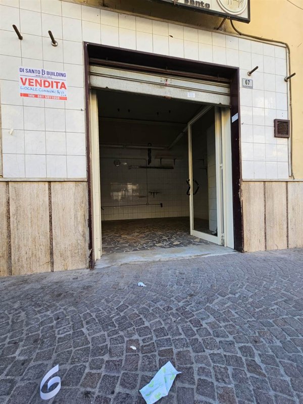 negozio in vendita a Grumo Nevano