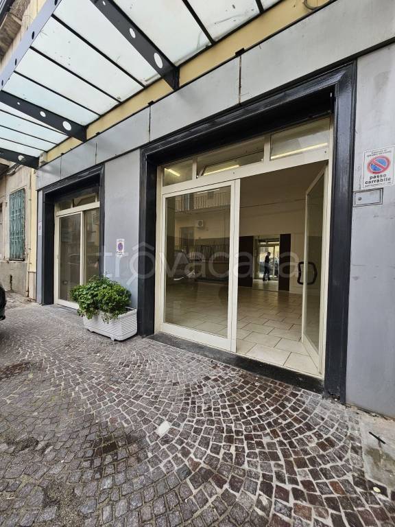 negozio in vendita a Grumo Nevano