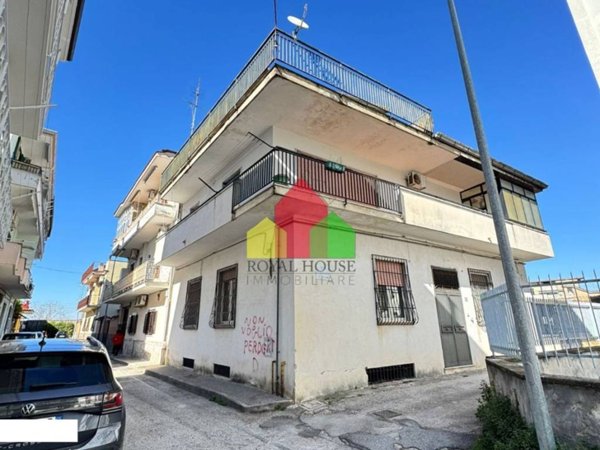 intera palazzina in vendita a Grumo Nevano
