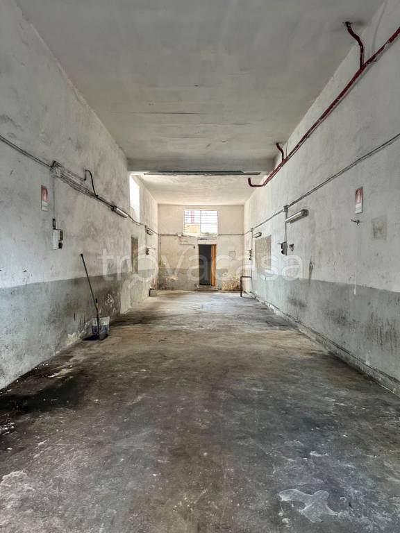negozio in vendita a Grumo Nevano