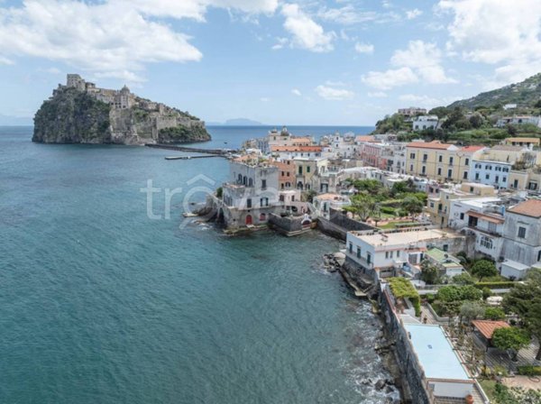 casa indipendente in vendita ad Ischia