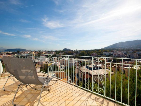 intera palazzina in vendita ad Ischia