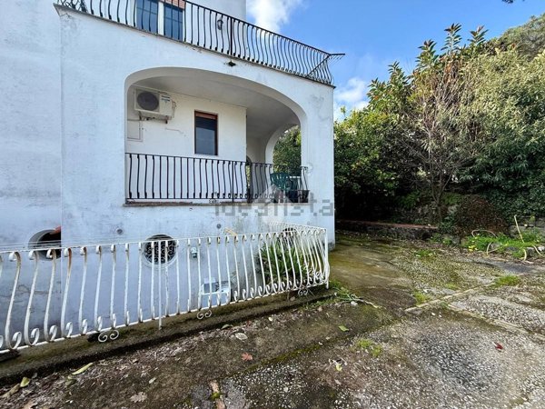 appartamento in vendita ad Ischia