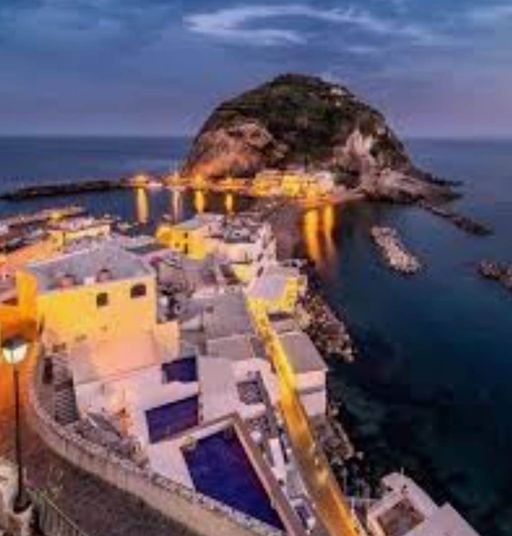 negozio in vendita ad Ischia