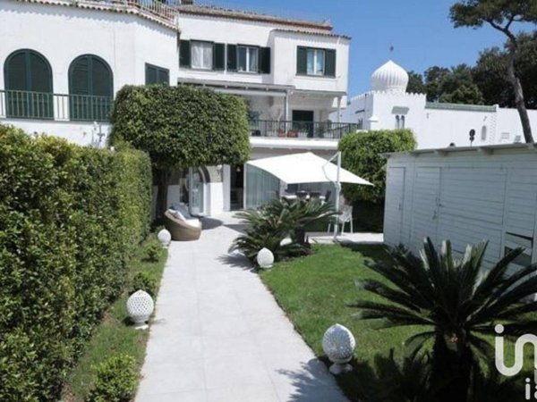 casa indipendente in vendita ad Ischia