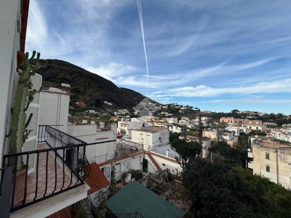 appartamento in vendita ad Ischia