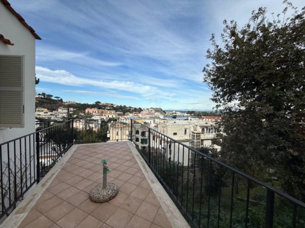 appartamento in vendita ad Ischia