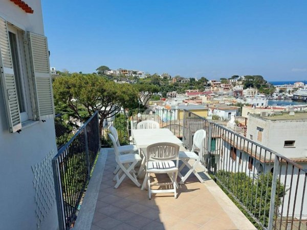 appartamento in vendita ad Ischia