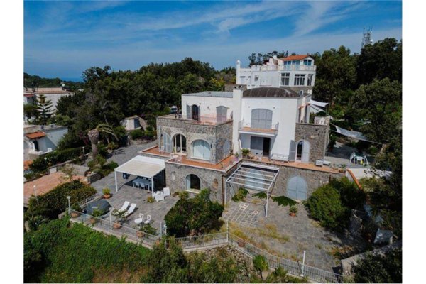 villa in vendita ad Ischia