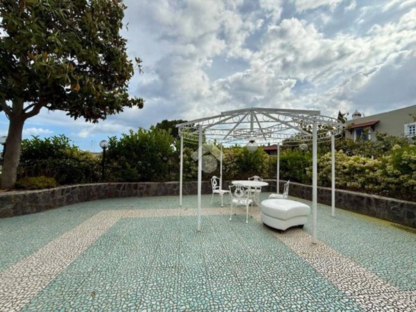 casa indipendente in vendita ad Ischia