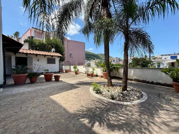 appartamento in vendita ad Ischia