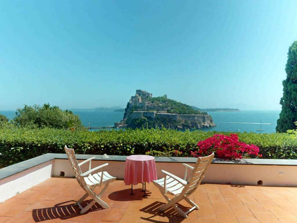 casa indipendente in vendita ad Ischia