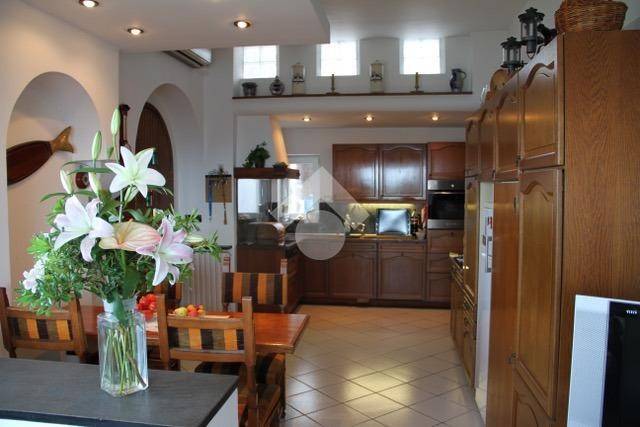 casa indipendente in vendita ad Ischia