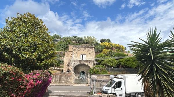 casa indipendente in vendita ad Ischia