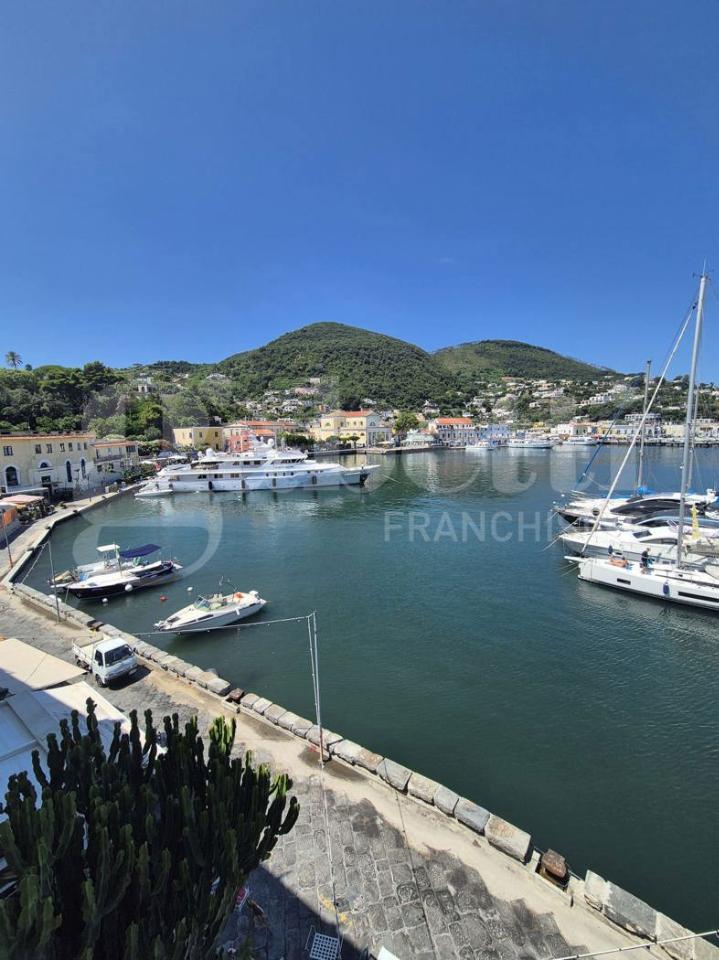 appartamento in vendita ad Ischia