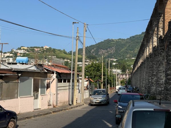 casa indipendente in vendita ad Ischia