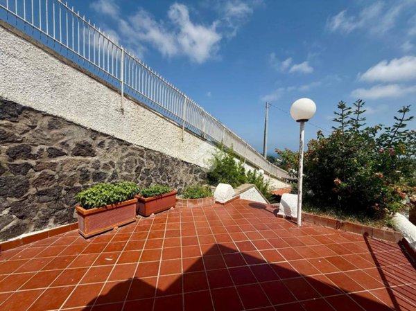 casa indipendente in vendita ad Ischia