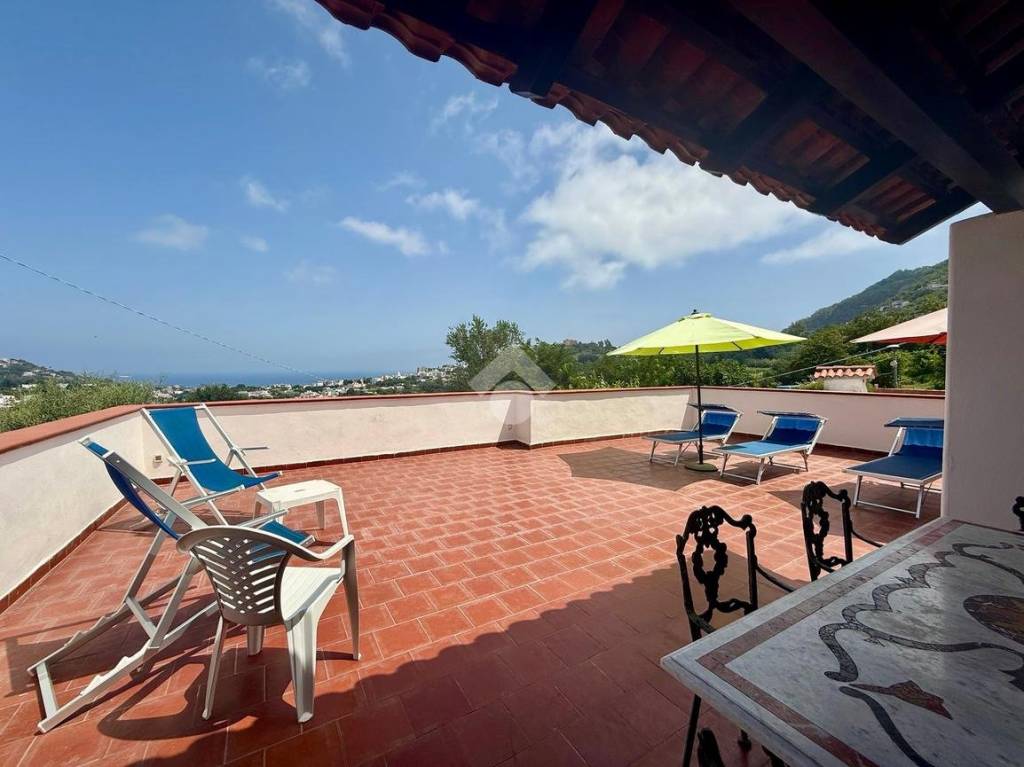 casa indipendente in vendita ad Ischia