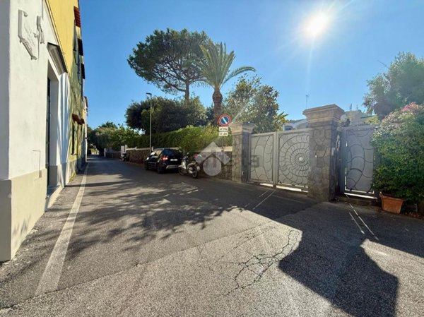 appartamento in vendita ad Ischia