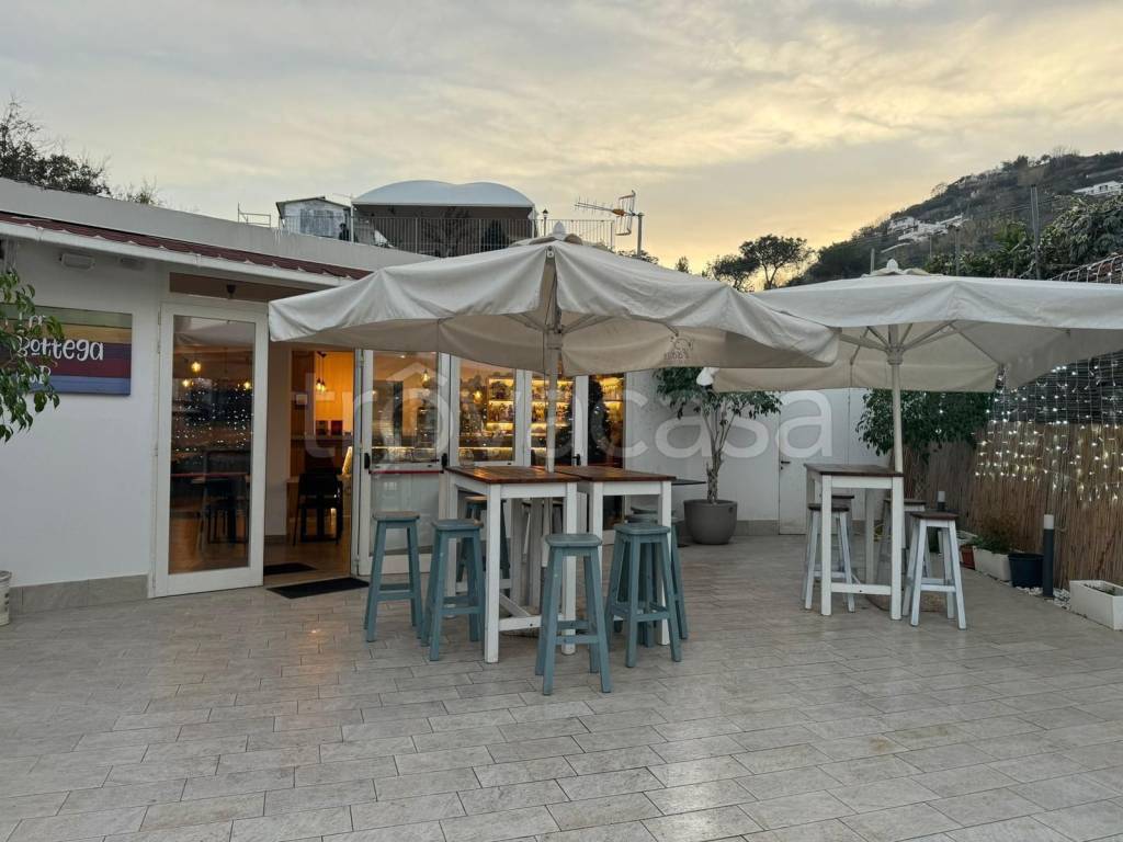 negozio in vendita ad Ischia