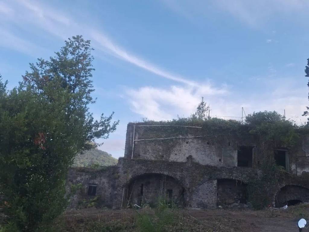casa indipendente in vendita ad Ischia