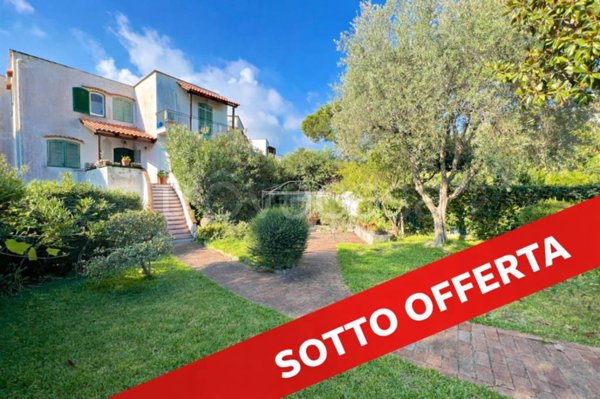 casa indipendente in vendita ad Ischia