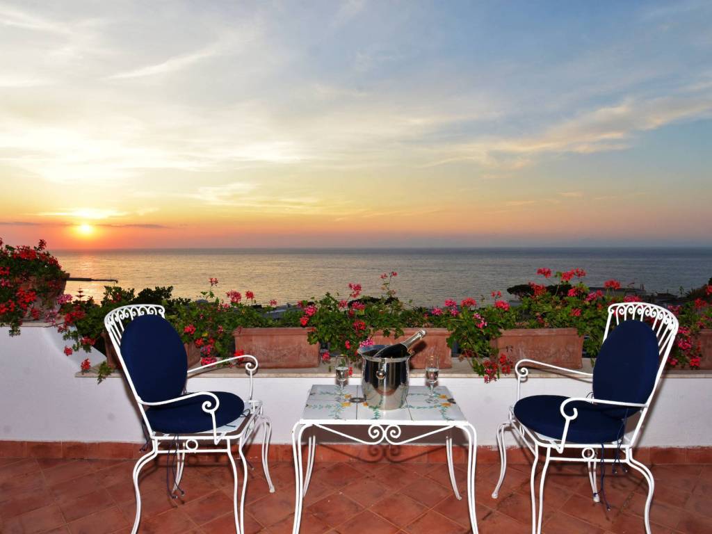 casa indipendente in vendita ad Ischia