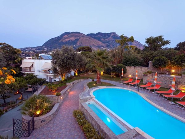 intera palazzina in vendita ad Ischia